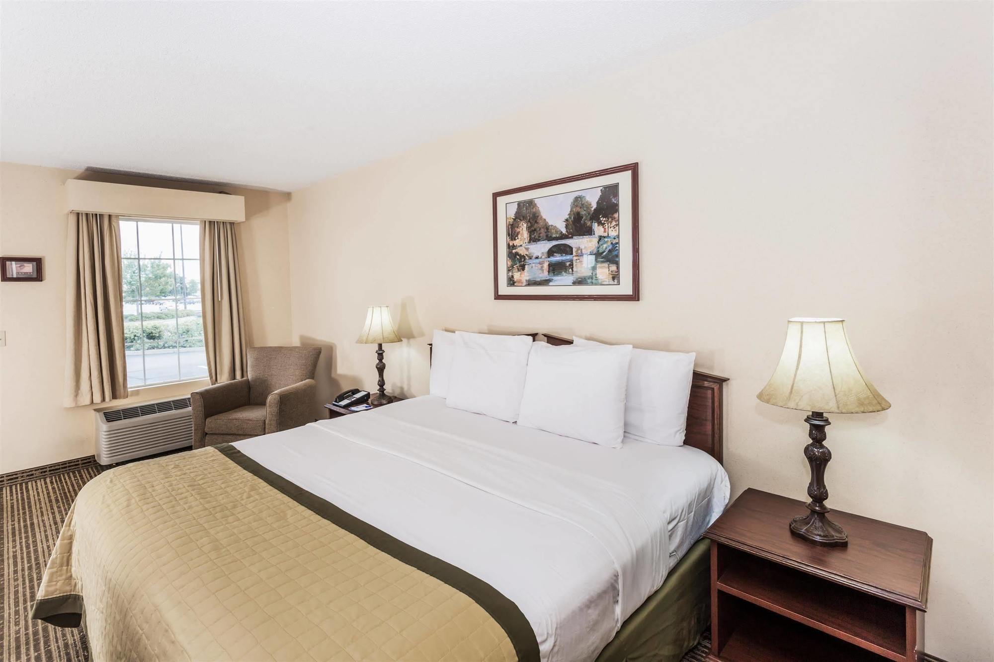 Baymont By Wyndham Valdosta At Valdosta Mall Luaran gambar